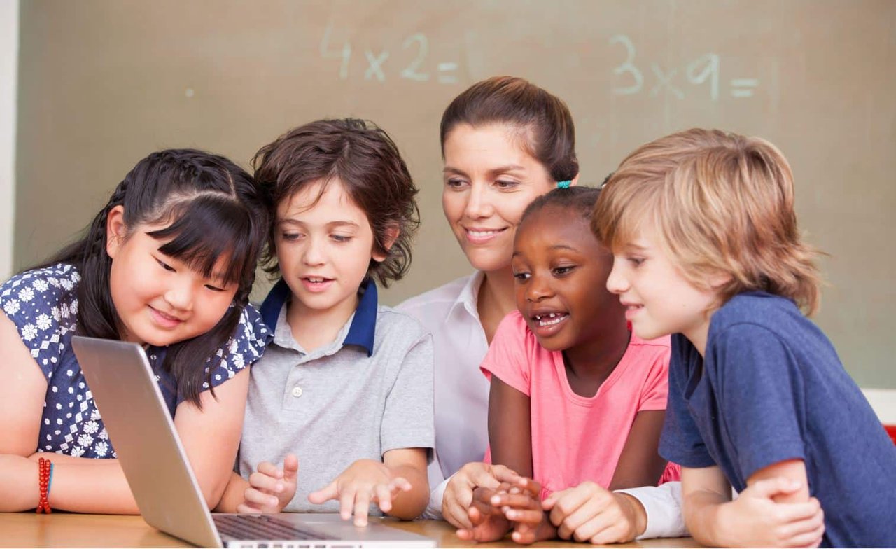 South African Primary and High School Students Learning with Tutor
